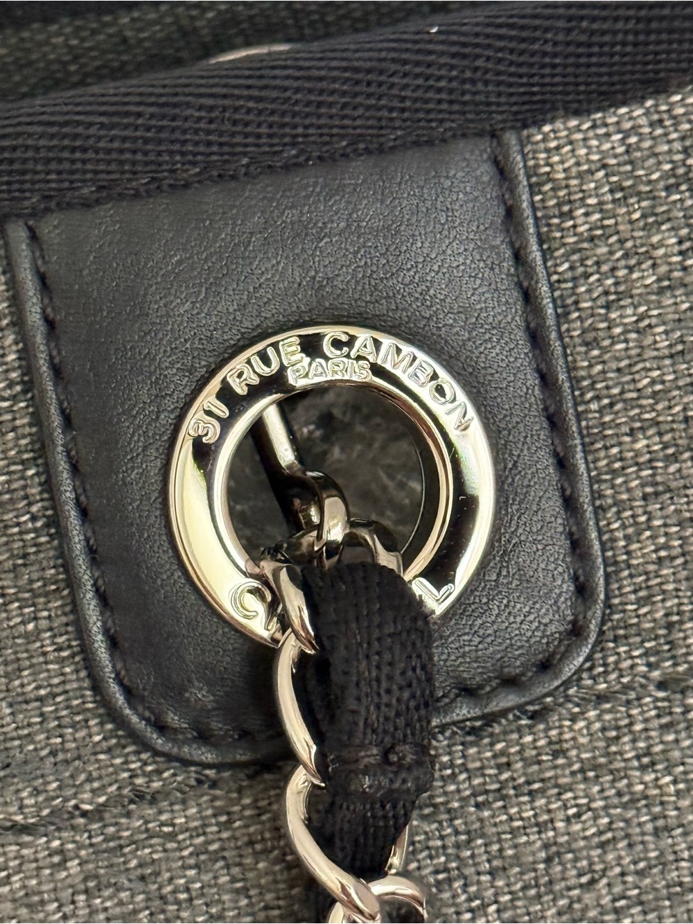 CHANEL Mini Deauville “31 Rue Cambon Paris”Tote bag 🌟 - Picture 7 of 17